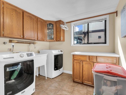 1028 Dansey Avenue, Coquitlam, BC 