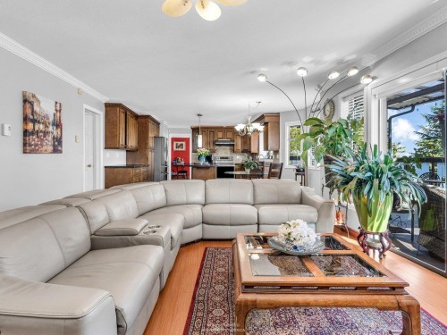 1028 Dansey Avenue, Coquitlam, BC 