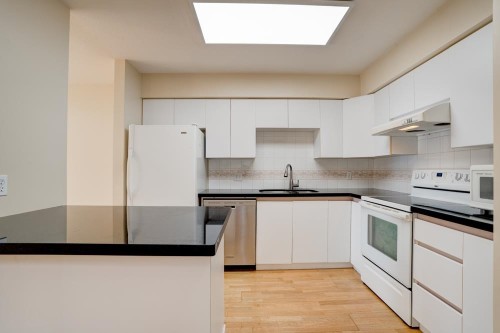 307-5375 Victory Street, Burnaby, BC 