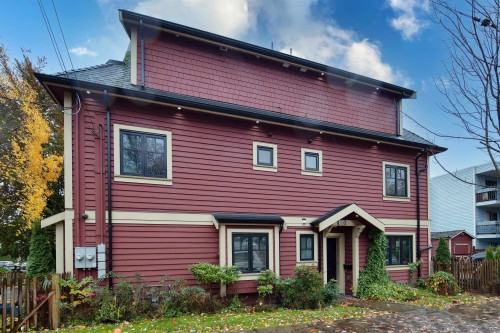 488 15Th Avenue E, Vancouver, BC 