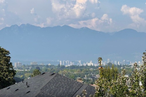 2930 29Th Avenue W, Vancouver, BC 