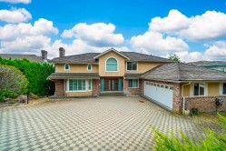 2138 Westhill Place  West Vancouver, BC V7S 2Z4