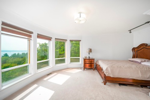 2138 Westhill Place, West Vancouver, BC 