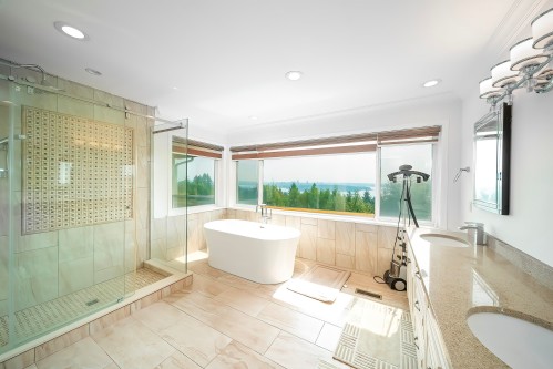 2138 Westhill Place, West Vancouver, BC 