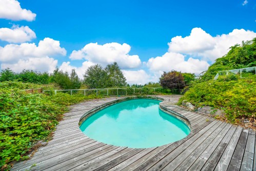 2138 Westhill Place, West Vancouver, BC 