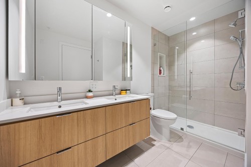 611-6085 Irmin Street, Burnaby, BC 