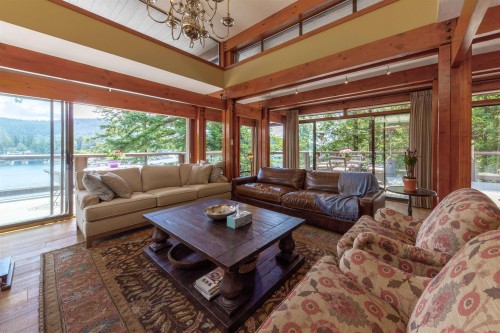 4885 Cove Cliff Place, North Vancouver, BC 