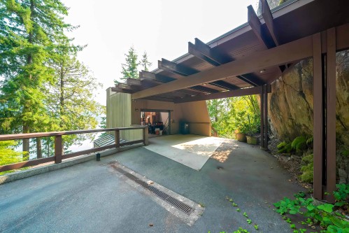 4885 Cove Cliff Place, North Vancouver, BC 