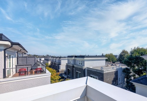 276 62Nd Avenue W, Vancouver, BC 