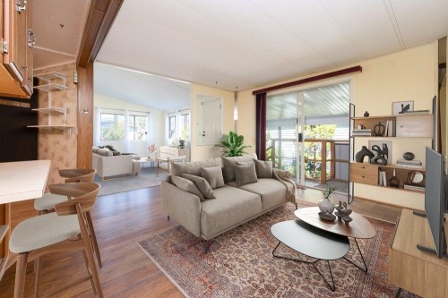 518 Tyee Court, North Vancouver, BC 