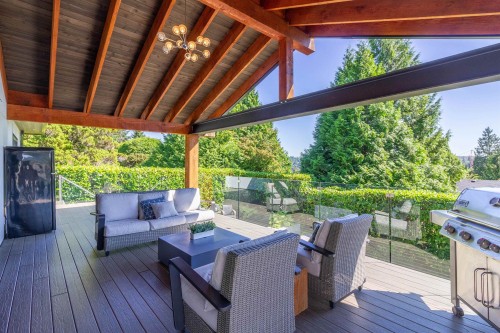 302 Oxford Drive, Port Moody, BC 