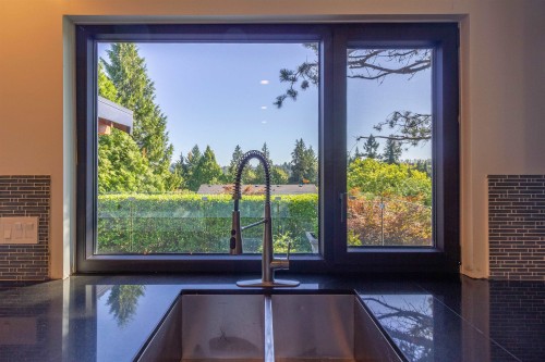 302 Oxford Drive, Port Moody, BC 