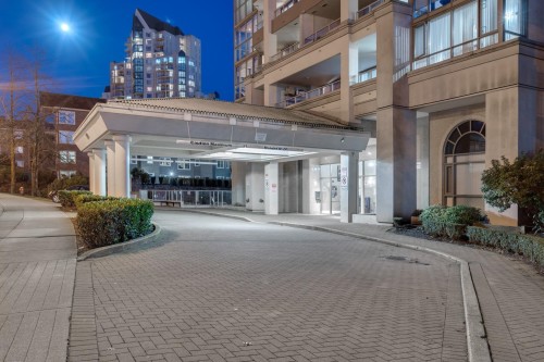 1502-3070 Guildford Way, Coquitlam, BC 