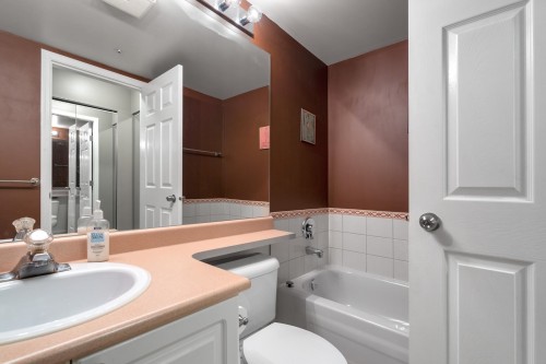 1502-3070 Guildford Way, Coquitlam, BC 