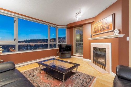 1502-3070 Guildford Way, Coquitlam, BC 