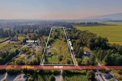 13511 224 Street  Maple Ridge, BC V4R 2P8