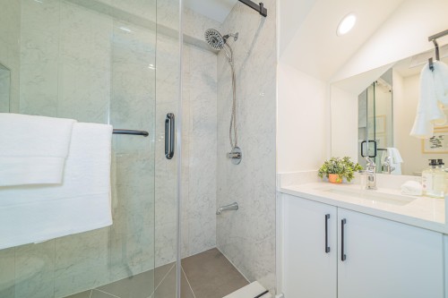 1926 William Street, Vancouver, BC 