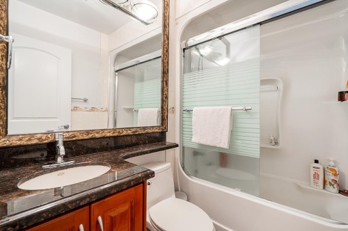 1306 60 Avenue E, Vancouver, BC 