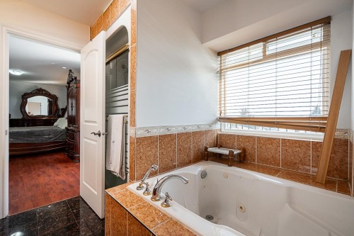 1306 60 Avenue E, Vancouver, BC 