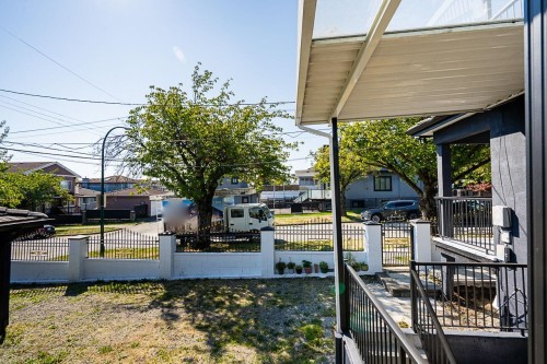 1306 60 Avenue E, Vancouver, BC 