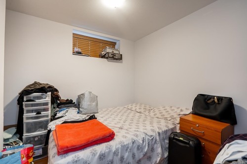 1306 60 Avenue E, Vancouver, BC 