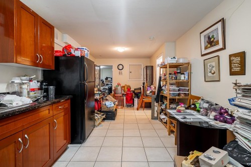 1306 60 Avenue E, Vancouver, BC 