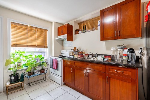 1306 60 Avenue E, Vancouver, BC 