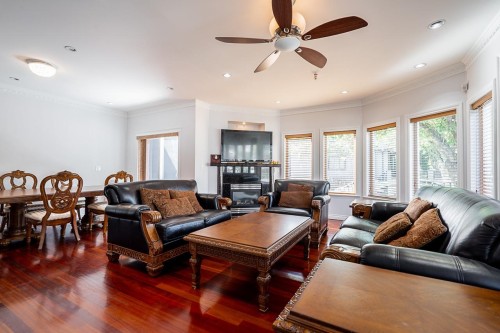 1306 60 Avenue E, Vancouver, BC 
