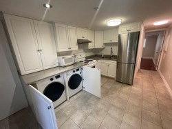 4585 Commercial Street  Vancouver, BC V5N 4G8