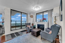 PH5-7178 Collier Street  Burnaby, BC V5E 4N7