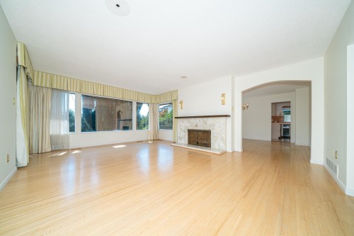 1346 Whitby Road, West Vancouver, BC 