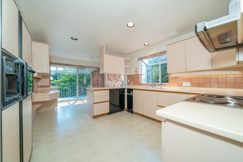 1346 Whitby Road, West Vancouver, BC 