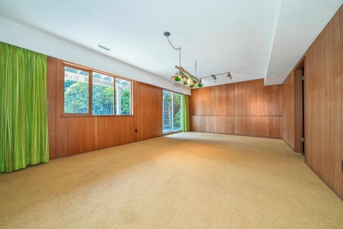 1346 Whitby Road, West Vancouver, BC 