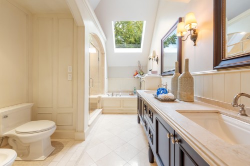 3982 35Th Avenue W, Vancouver, BC 