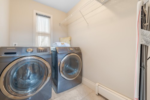 3982 35Th Avenue W, Vancouver, BC 