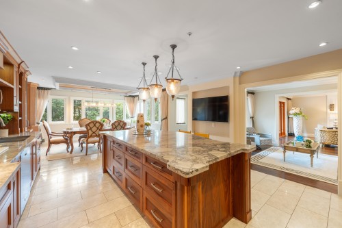 3982 35Th Avenue W, Vancouver, BC 