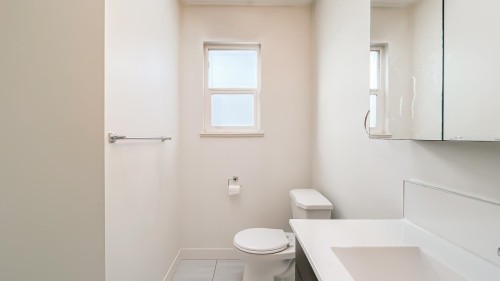 736 55Th Avenue E, Vancouver, BC 