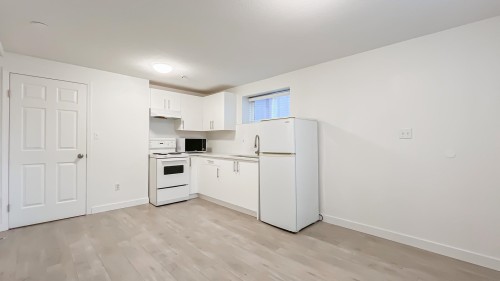 736 55Th Avenue E, Vancouver, BC 