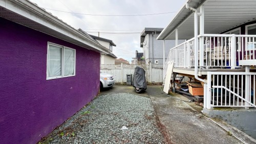 736 55Th Avenue E, Vancouver, BC 