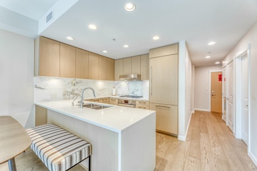 308-3533 Ross Drive, Vancouver, BC 