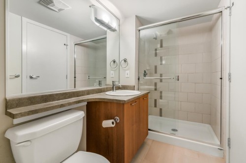 221-8120 Jones Road, Richmond, BC 