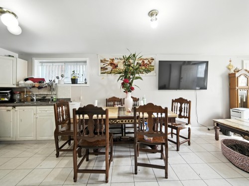 2228 40Th Avenue E, Vancouver, BC 