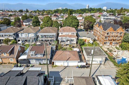 2228 40Th Avenue E, Vancouver, BC 