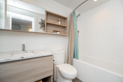 610-657 Whiting Way, Coquitlam, BC 