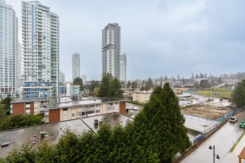 610-657 Whiting Way, Coquitlam, BC 