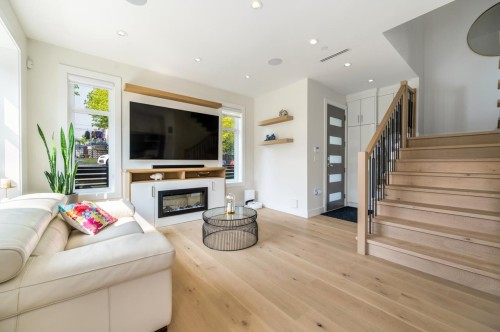 5222 Argyle Street, Vancouver, BC 