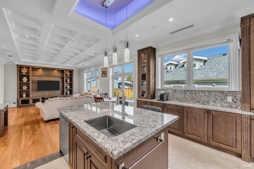 1019 47Th Avenue W, Vancouver, BC 