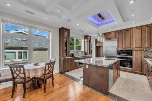 1019 47Th Avenue W, Vancouver, BC 