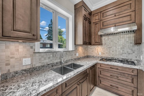 1019 47Th Avenue W, Vancouver, BC 