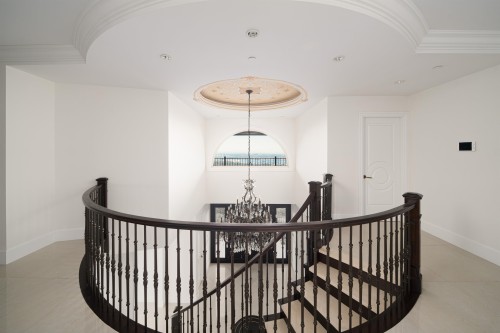 1095 Millstream Road, West Vancouver, BC 